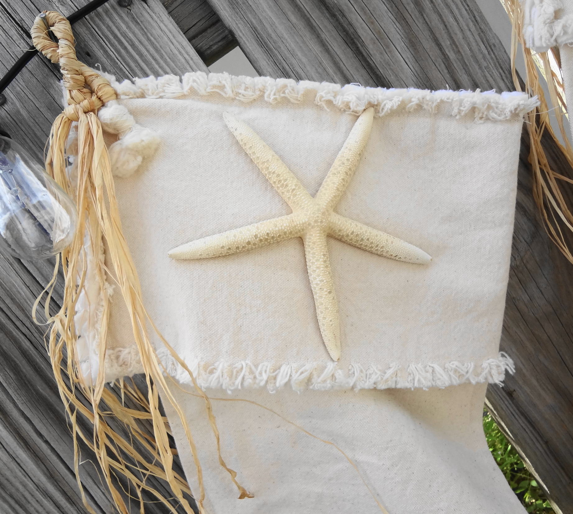 Scominoc Pack of 1 Coastal Christmas Outdoor Pillow with Insert, Waterproof  Lumbar Pillows for Recliner, Seaside Holiday Wishes Xmas Beach Starfish